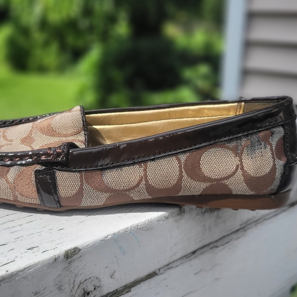 Coach Loafer Slip On Shoes - Picture 2 of 6